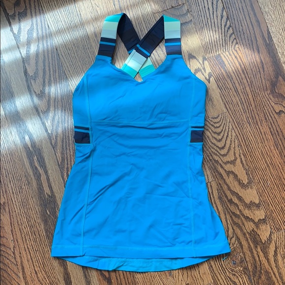 lululemon athletica Tops - Lululemon workout top